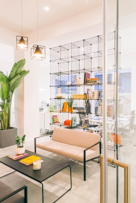 Óscar Roca —Camera Owner/Operator,DOP, Filmmaker.