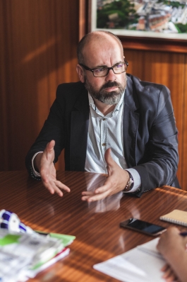 Óscar Roca —Camera Owner/Operator,DOP, Filmmaker.