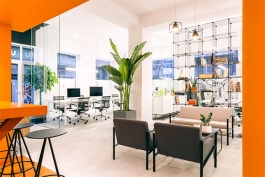 Óscar Roca —Camera Owner/Operator,DOP, Filmmaker.